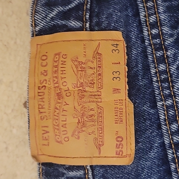 Levi's 550 Relax Fit Taper Raw Hem Size 31×31 - Picture 7 of 9